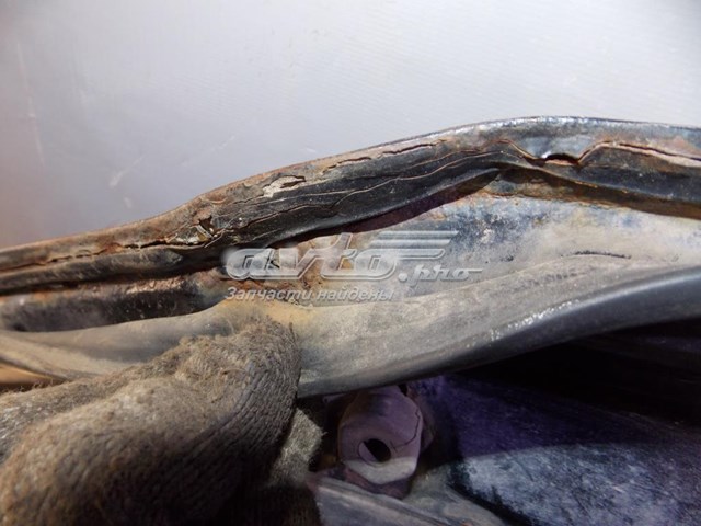 GJ6A52310D Mazda Maska silnika