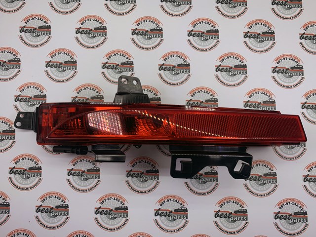 Przednia lampa przeciwmgielna tylna lewa Land Rover LR102042