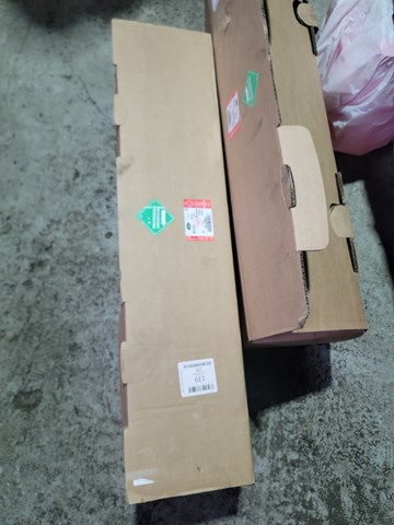 Amortyzator tylny LR047132 Land Rover