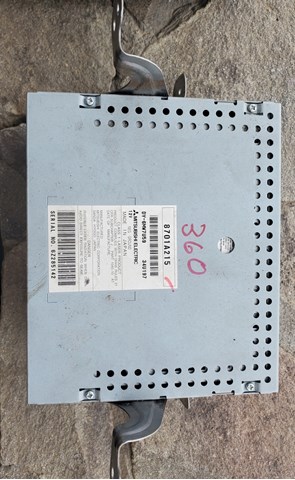 Radioodtwarzacz (radio AM/FM) Mitsubishi Outlander II XL