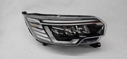 260102899R Renault (RVI) Reflektor prawy