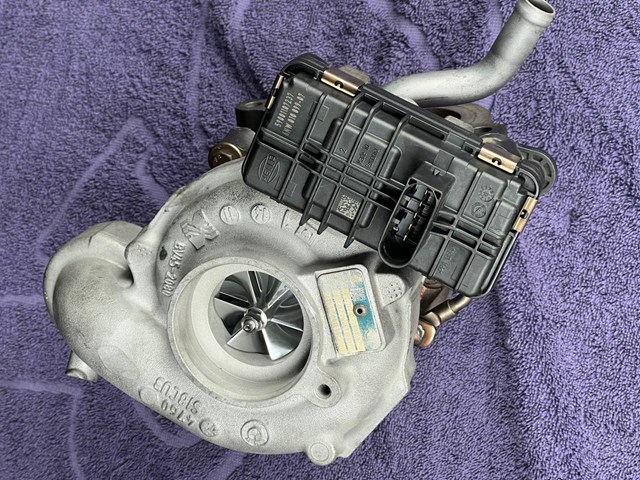 11658516123 BMW Turbina
