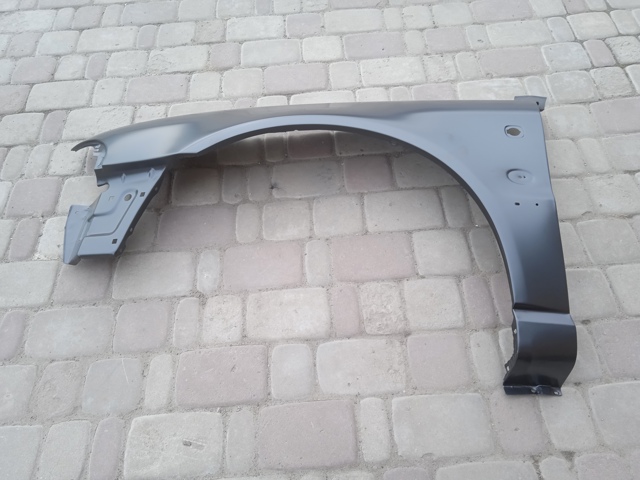 Błotnik przedni prawy Polcar 132401 cena, od 80,13 USD