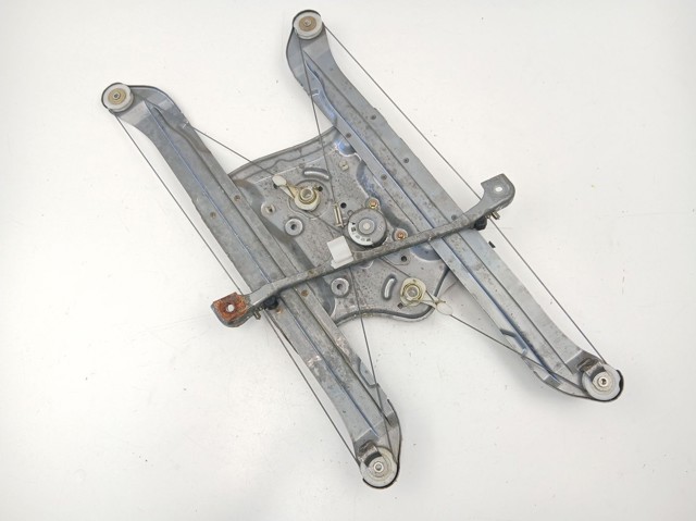 Do koszyka Mechanizm podnoszenia szyby drzwi przednich prawych Mitsubishi Grandis  NAW