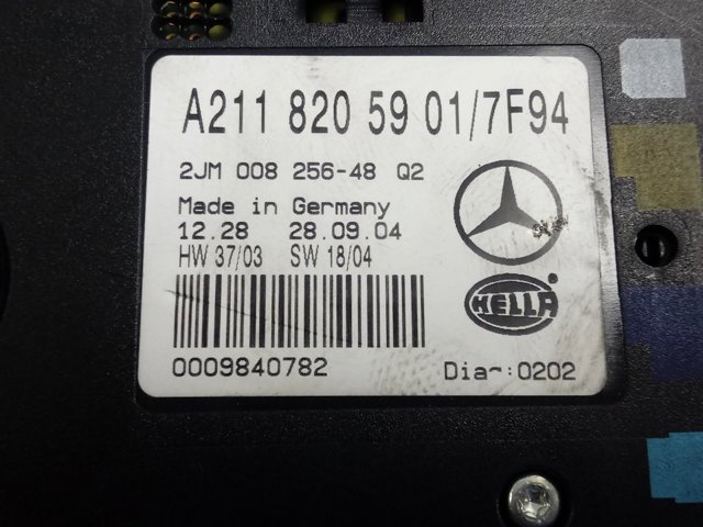 A2118205901 Mercedes Lampka oświetlenia kabiny