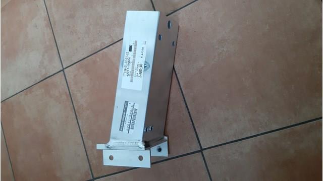Wspornik wzmocnienia zderzaka przedniego 622115NA0A Nissan/Infiniti