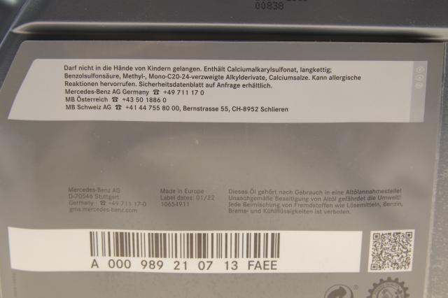 000989210713FAEE Mercedes Olej do silnika