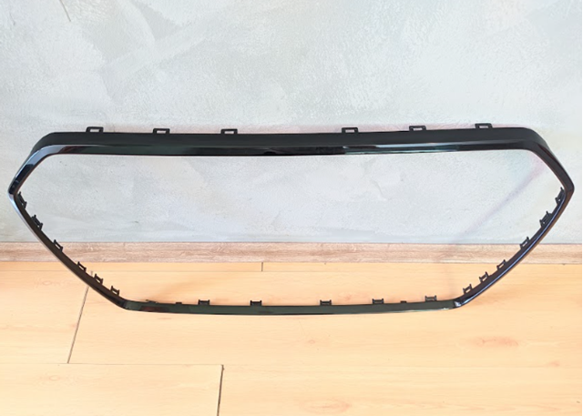  Atrapa chłodnicy Audi A6 