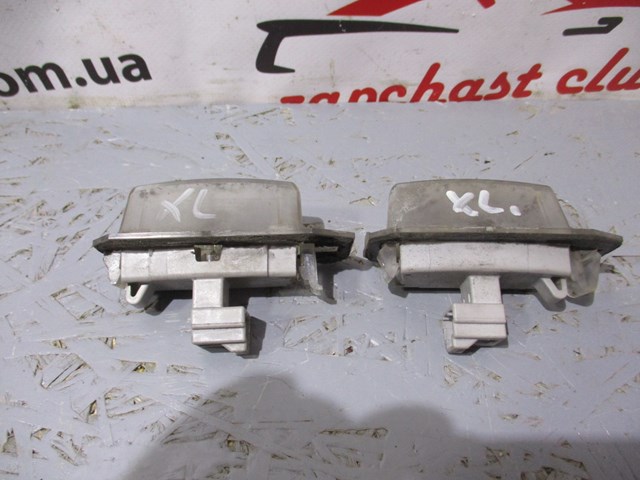 Lampa oświetlenia tylnej tablicy rejestracyjnej Mitsubishi Outlander II XL SUV (CWW) (2005 - 2012) cena, od 29,16 USD