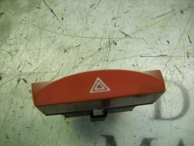 Przycisk włączania światła awaryjnego Fiat Stilo hatchback (192) (2001 - 2006) cena, od 54,70 USD