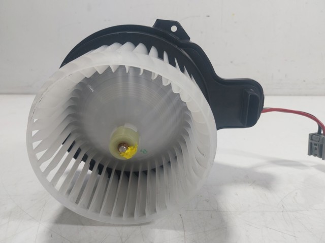 Silniczek wentylatora nagrzewnicy (ogrzewacza wnętrza) Ford Focus IV