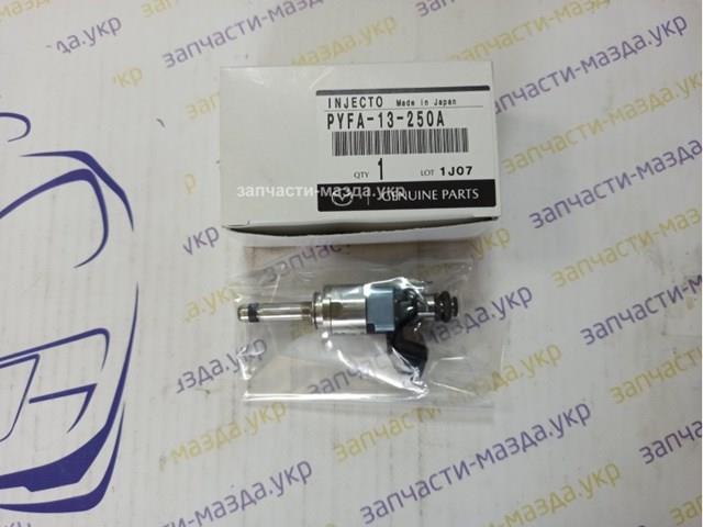 Wtryskiwacz paliwa Mazda PYFA13250A