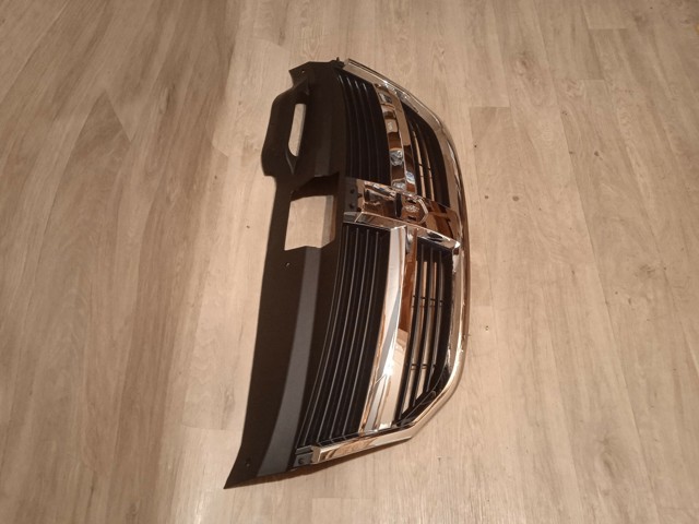 Atrapa chłodnicy do Dodge Journey  