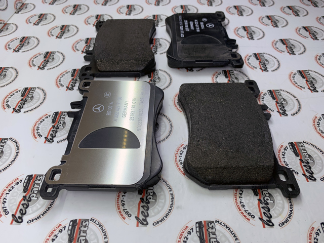 Klocki hamulcowe przednie tarczowe Mercedes 0004202705 cena, od 52,98 USD