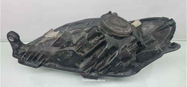 Reflektor prawy 5J1941016C VAG