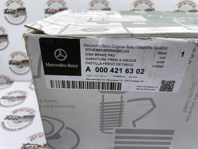 Klocki hamulcowe przednie tarczowe A0004216302 Mercedes