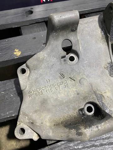 Wspornik alternatora Mercedes E sedana (W124) (1993 - 1995) cena, od 68,08 USD