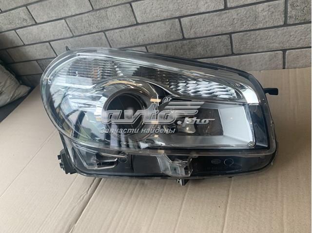 Reflektor prawy Nissan/Infiniti 26010BR02A