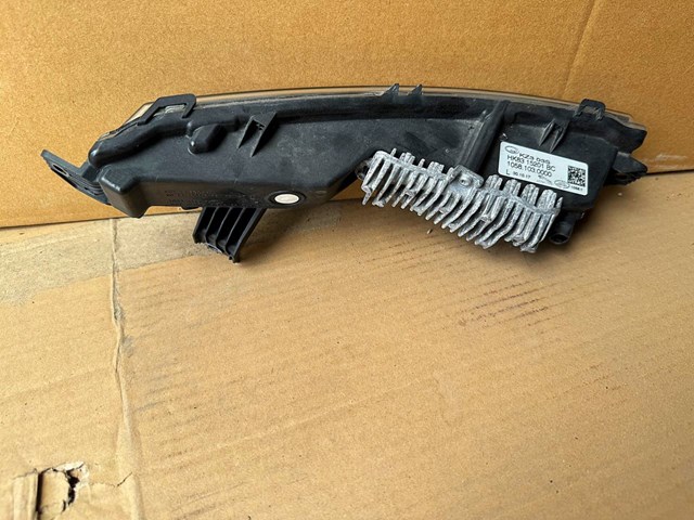  Lampa przeciwmgielna lewa Land Rover Range Rover 