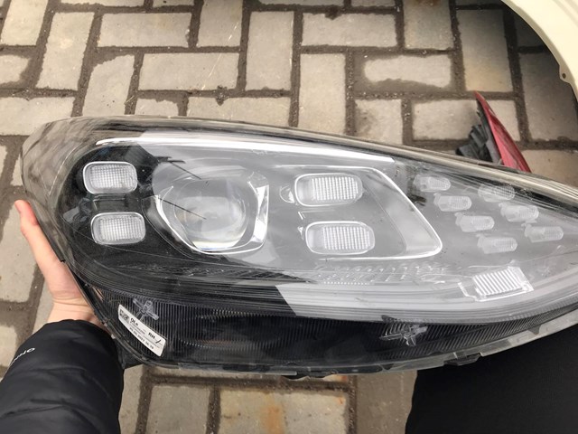 Reflektor prawy Hyundai/Kia 92102F1500