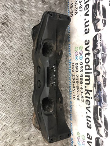  Korpus osi przedniej Subaru Outback 3