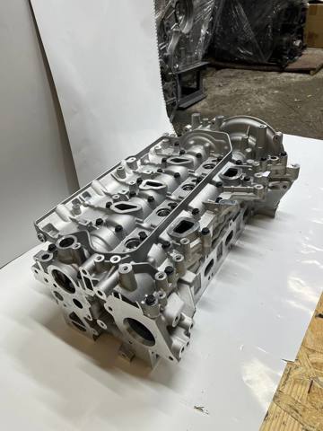 Do koszyka A6990101800 Mercedes Głowica cylindrów