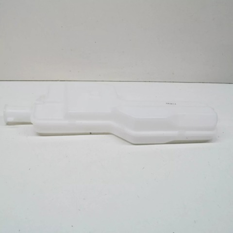 Do koszyka P31H15351A Mazda Zbiorniczek wyrównawczy układu chłodzenia