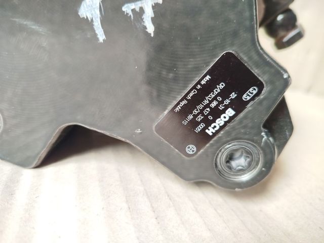 0986437325 Bosch Pompa wtryskowa wysokiego ciśnienia