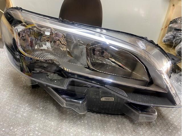 9808572580 Peugeot/Citroen Reflektor prawy