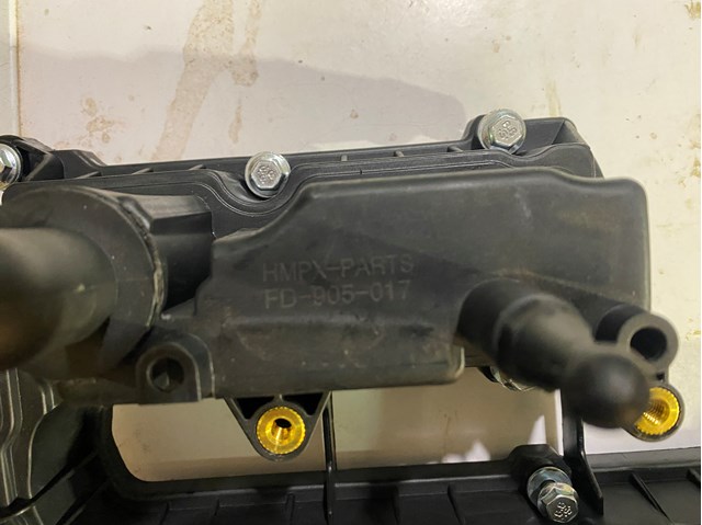 2117558 Ford pokrywa zaworowa
