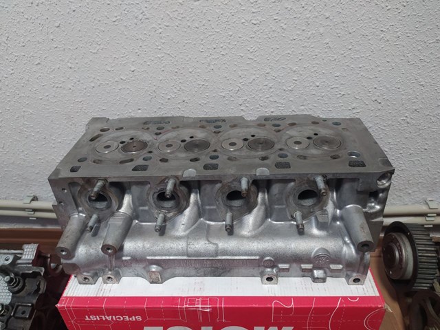 Głowica cylindrów Renault (RVI) 110421615R cena, od 461,40 USD