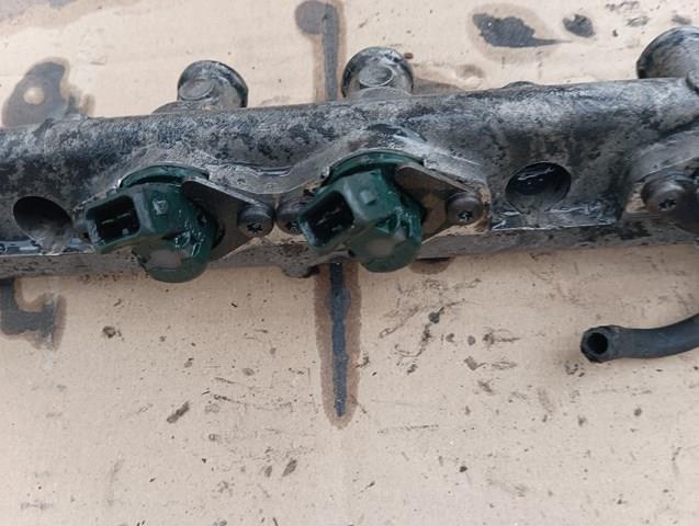  Wtryskiwacz paliwa Renault 19 2