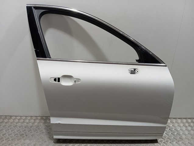 Drzwi przednie prawe 32345931 Volvo