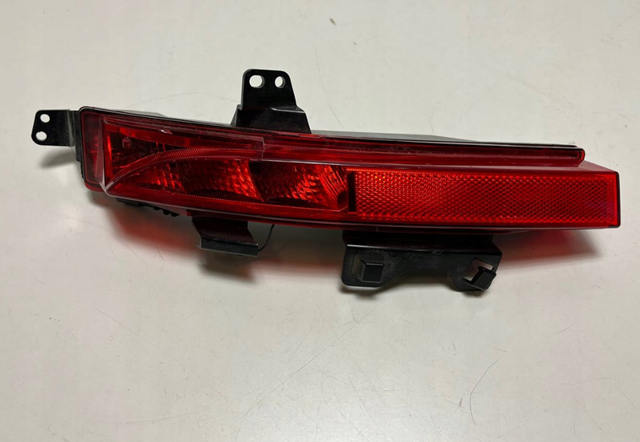 Przednia lampa przeciwmgielna tylna lewa Land Rover LR102042 cena, od 78,43 USD