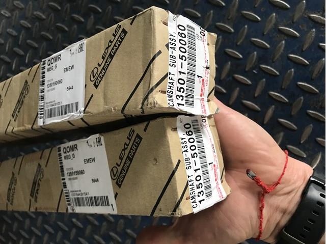 1350150060 Toyota Wał rozrządu silnika