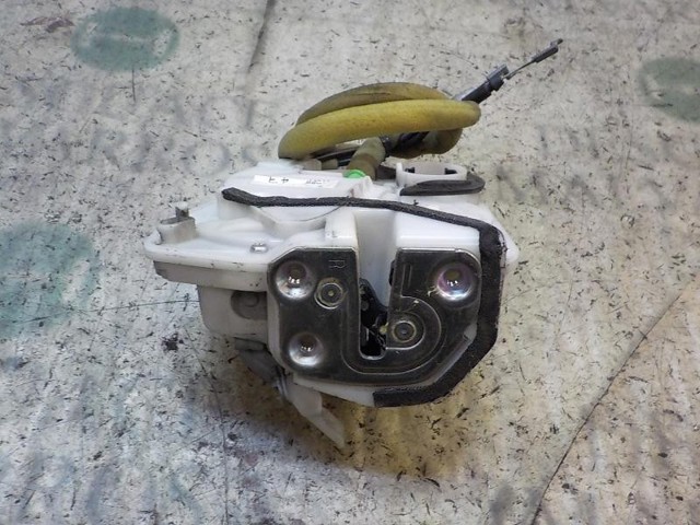 Zamek drzwi tylnych prawych Mazda 3 sedana (BL) (2009 - 2013) cena, od 89,74 USD