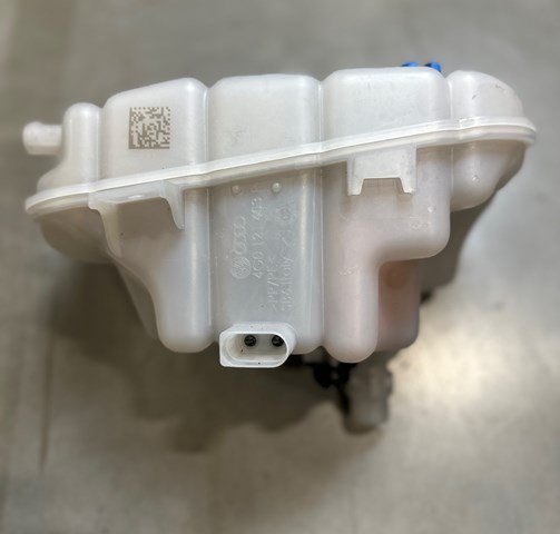 Do koszyka 4G0121403AC VAG Zbiorniczek wyrównawczy układu chłodzenia