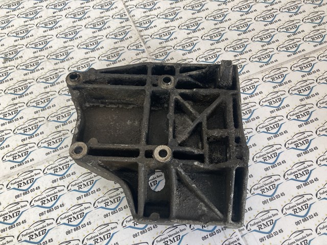 Wspornik alternatora do Mercedes Sprinter I 4-t 904