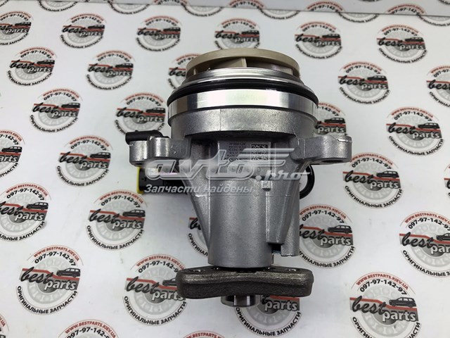  Land Rover LR121418