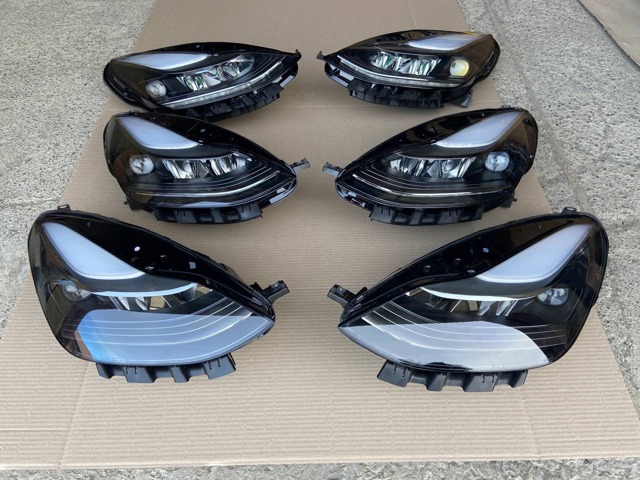 Reflektor lewy Tesla Model Y 