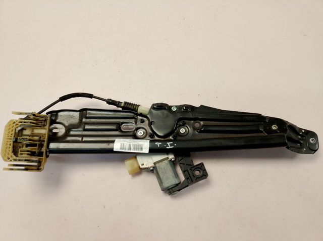  70460310 BMW