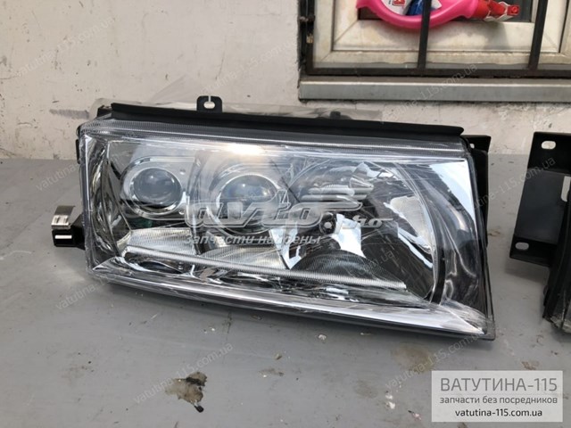 Reflektor prawy Depo/Loro/Abakus 6651110RLEHM1 cena, od 241,44 USD