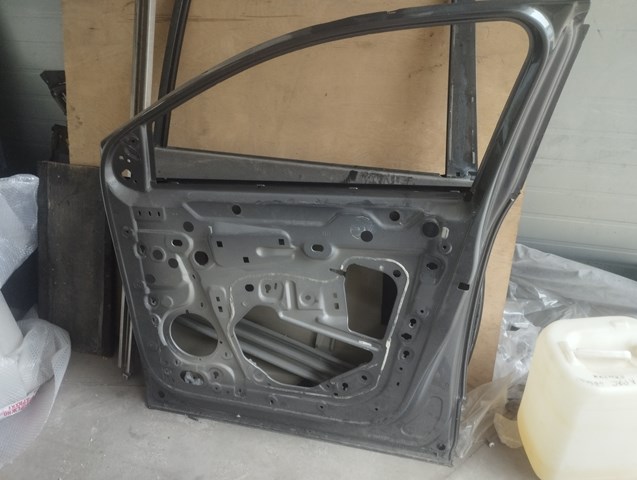 Drzwi przednie prawe 9812306280 Peugeot/Citroen