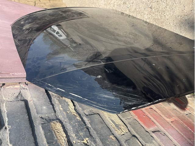 8V5823029A VAG Maska silnika