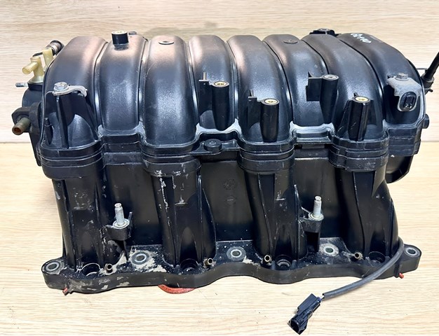  Kolektor ssący Toyota Land Cruiser 