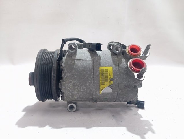 Sprężarka klimatyzacji Land Rover LR051045