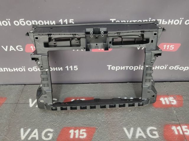 956304 Polcar Osłona chłodnicy kompletna (panel mocowania reflektorów)