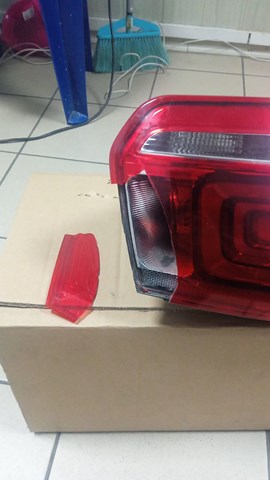Lampa zespolona tylna prawa 9818810280 Peugeot/Citroen