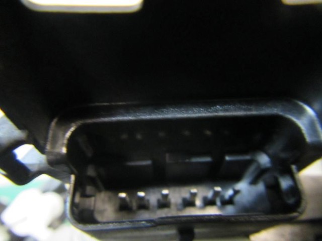 9819027380 Peugeot/Citroen Zamek drzwi przednich lewych