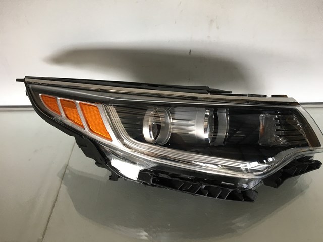 Reflektor prawy do KIA Optima IV JF